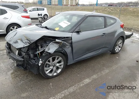 2017 Hyundai Veloster z USA, uszkodzony, nr VIN KMHTC6AD7HU314950